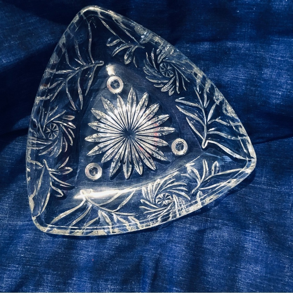 Vintage Hazel Atlas Triangle Capri pinwheel 3 footed Dish or ashtray